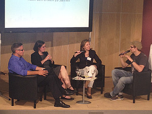 Abschlussdiskussion mit Jan-Eric Peters, Chefredakteur aller "Welt"-Titel und "Welt am Sonntag", Anita Zielina, stellvertretende Chefredakteurin des "Stern", Moderatorin Diemut Roether, epd medien und Martin Giesler, ZDF-Redakteur und Blogger (v.l.n.r.). Foto: Sonja Lehnert