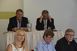 Tagespräsidium. Foto: Wolfgang Kühner