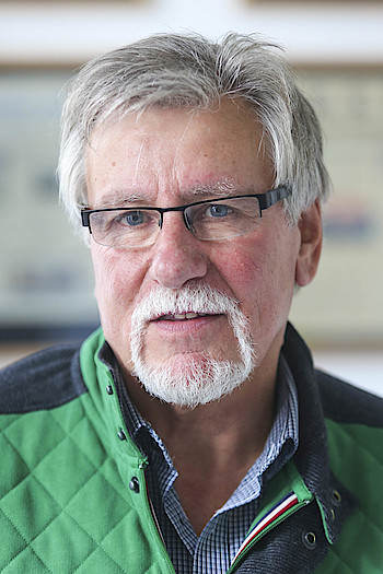 Der Vorsitzende des DJV Hessen, Hans U. Heuser, äußert seine Kritik zum  neuen Geschäftsmodell Frankfurter Rundschau. Foto: Axel Häsler