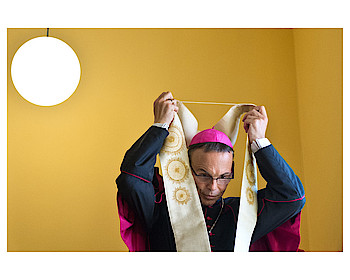 Boris Roesslers Foto „Seine Exzellenz geht“ beeindruckte die elf renommierten Jurymitglieder am meisten.