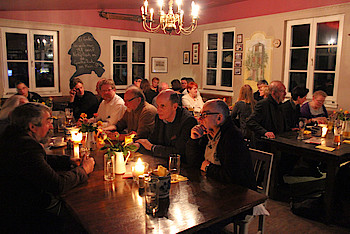 Umberto Biagioni (r.), Ortsvorsitzender Frankfurt, konnte sich über sehr guten Zuspruch der Veranstaltung freuen.